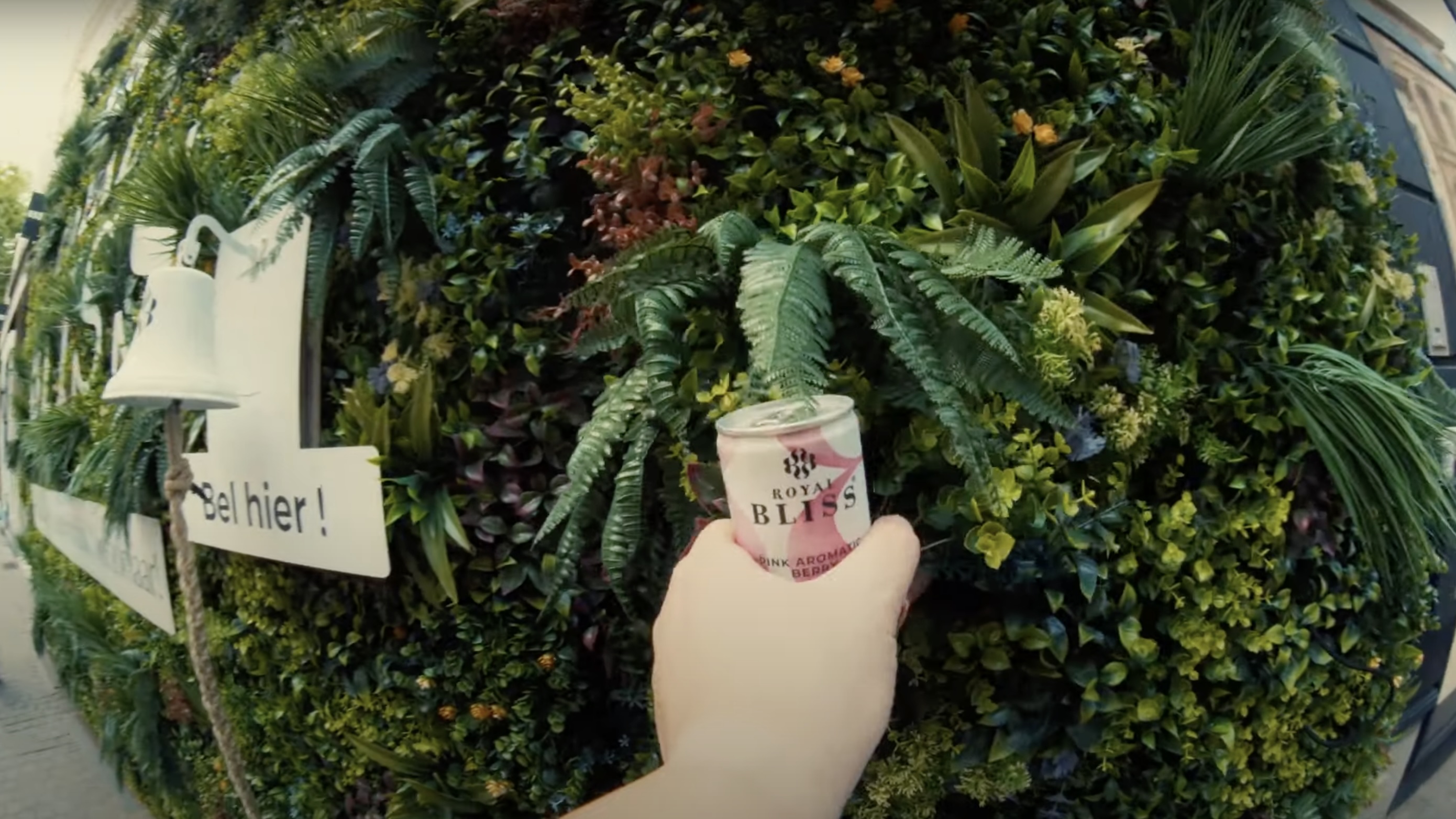 Royal Bliss natuurlijk en discreet met EssenceMediacom